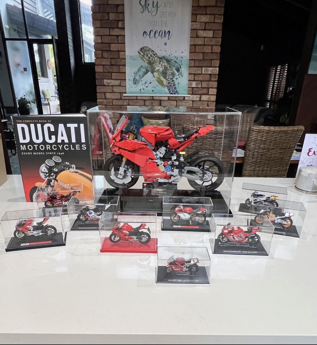 Acrylic display cases for collectibles